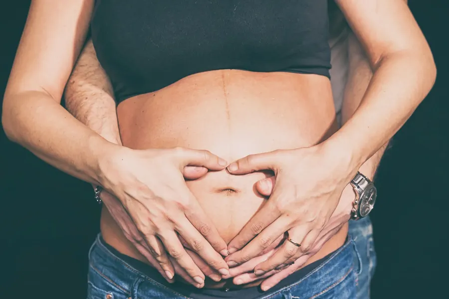 servizio fotografico maternity in studio